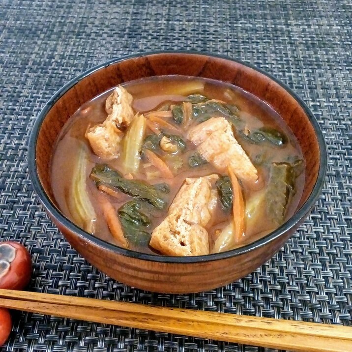 ♪油揚げ,小松菜,人参の味噌汁♪